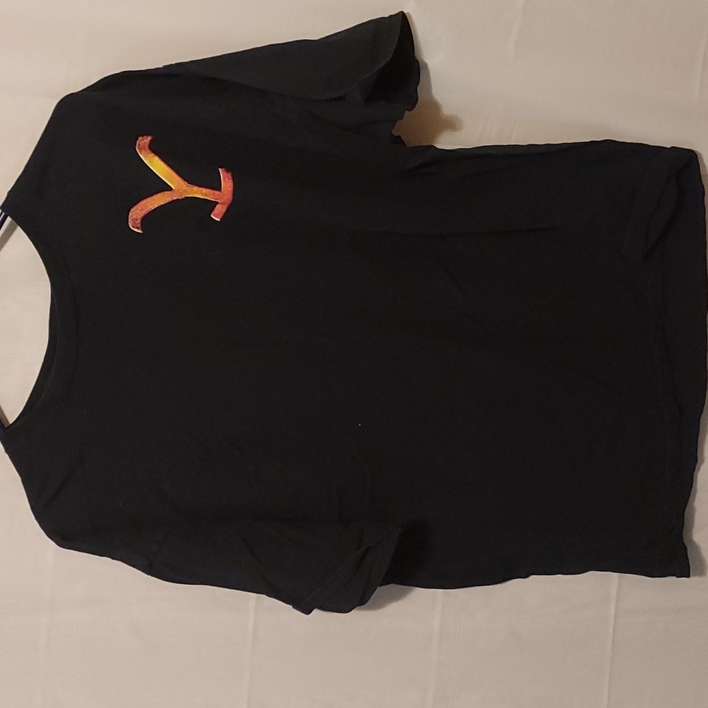 Black Yellowstone TV Show T-shirt